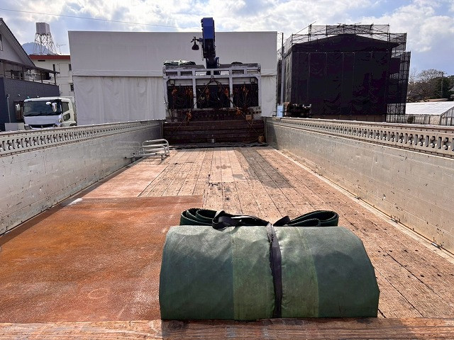 中古トラック 三菱ふそう スーパーグレート 大型クレーン付き平ボディ