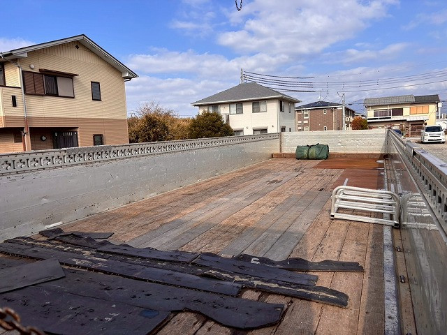 中古トラック 三菱ふそうクレーン付き平ボディ ＃7