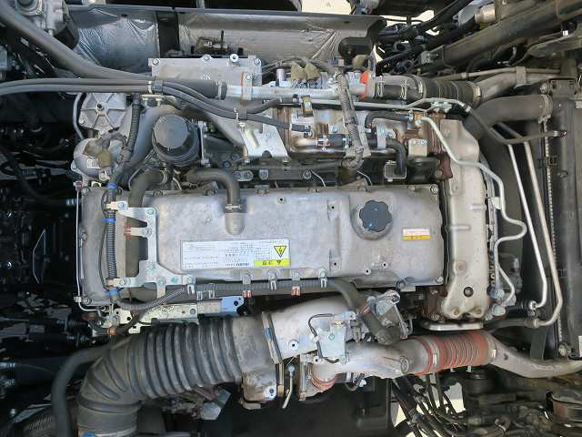 中古トラック　いすゞギガ 大型アルミウィング