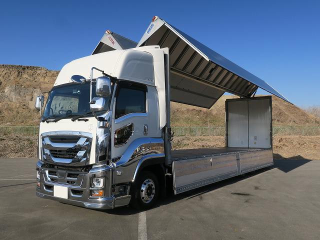 中古トラック　いすゞギガ 大型アルミウィング