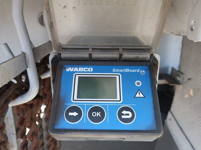 中古トラック トレクスアルミブロック平トレーラ ＃19