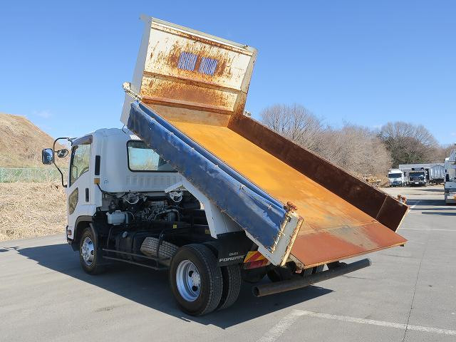 中古トラック いすゞダンプ ＃8