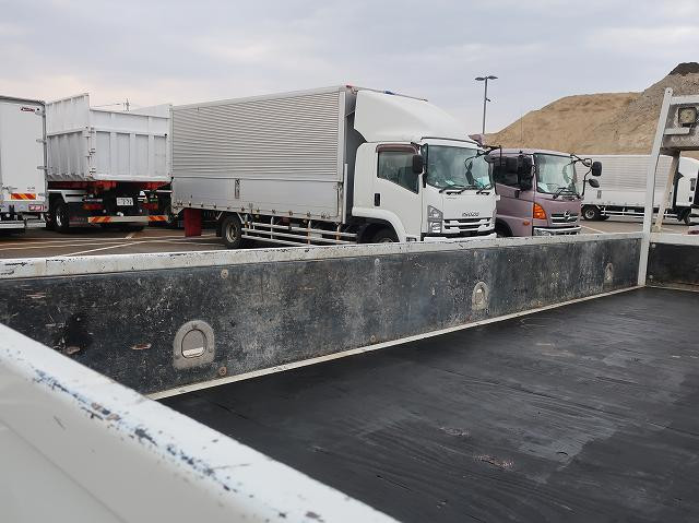 中古トラック いすゞクレーン付平ボディ ＃20