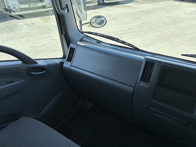 中古トラック いすゞアルミバン ＃19