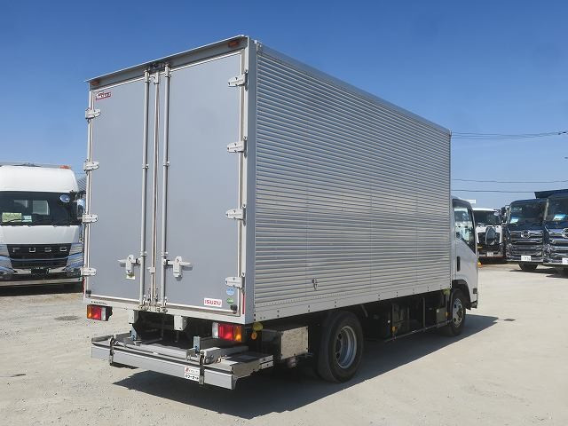 中古トラック いすゞアルミバン ＃3