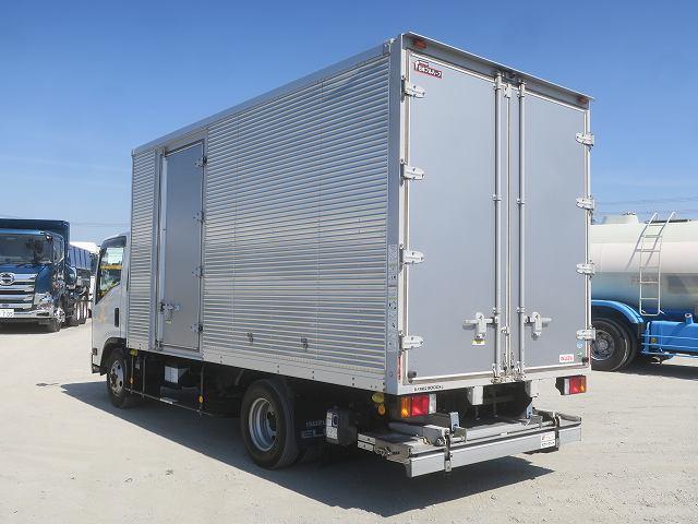 中古トラック いすゞアルミバン ＃4