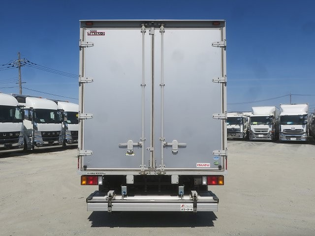 中古トラック いすゞアルミバン ＃5