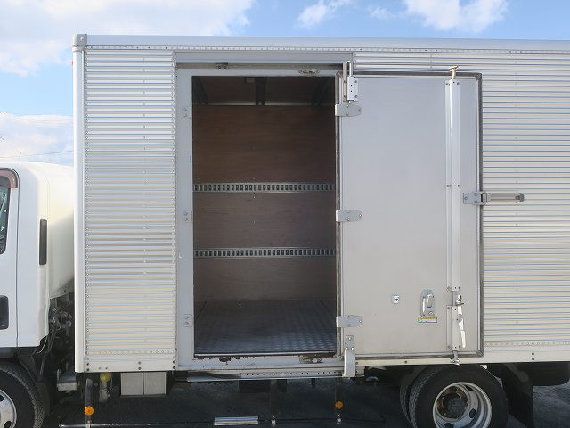 中古トラック いすゞ エルフ 2tアルミバン