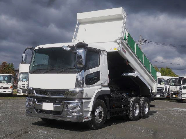 2026 Mitsubishi Fuso Super Great Dump Truck with Far East-made HARDOX 5100 Body, 9.5-ton payload, 394 horsepower, and aluminum wheels