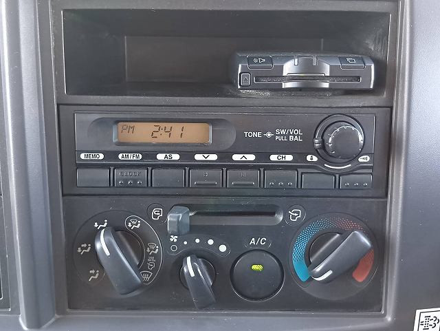 中古トラック　いすゞ フォワード 中型パッカー車