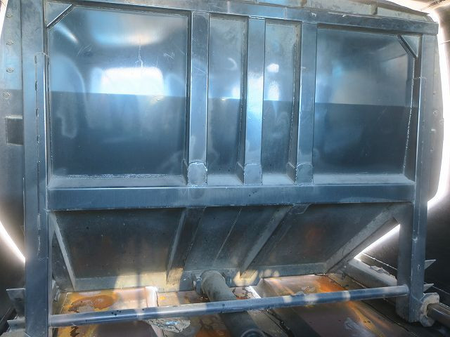 中古トラック いすゞパッカー車 ＃8