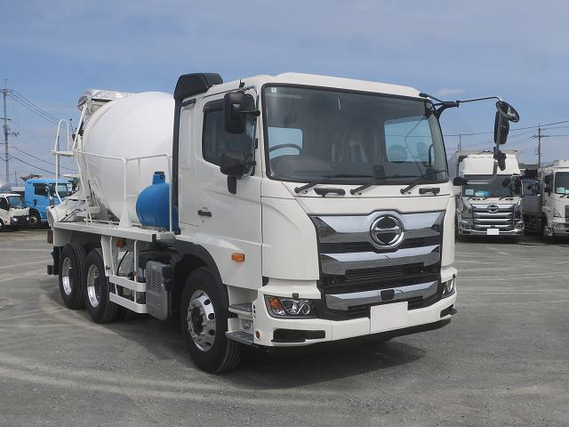 中古トラック 日野コンクリートミキサー車 ＃2