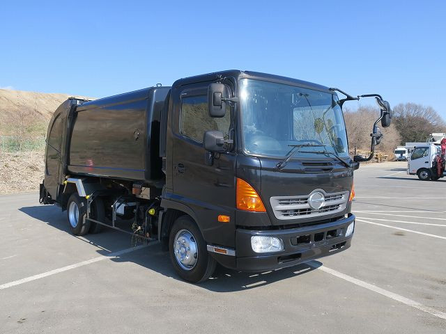 中古トラック 日野 レンジャー 中型パッカー車
