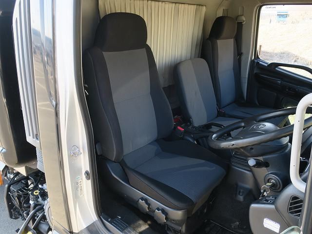 中古トラック 日野 レンジャー 中型パッカー車