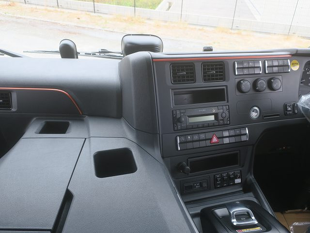 中古トラック　三菱ふそう スーパーグレード 大型アルミウィング