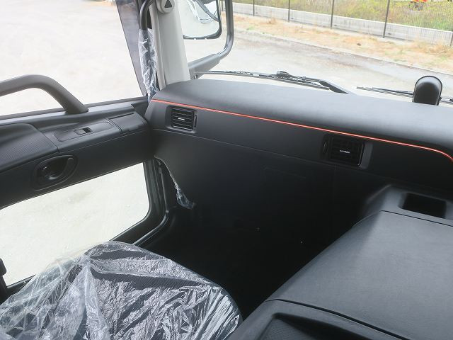 中古トラック 三菱ふそうアルミウィング ＃17