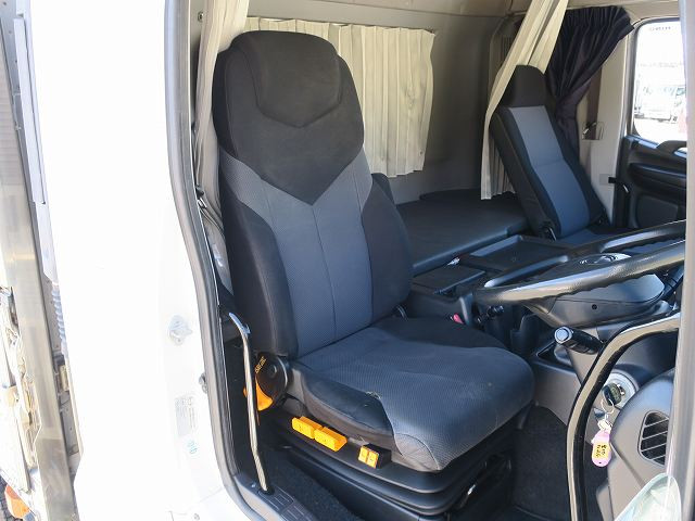 中古トラック 日野冷凍ウィング ＃19