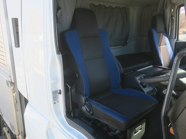 中古トラック いすゞアルミウィング ＃15