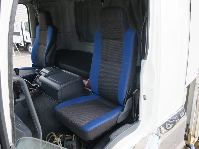 中古トラック いすゞ ギガ アルミウィング