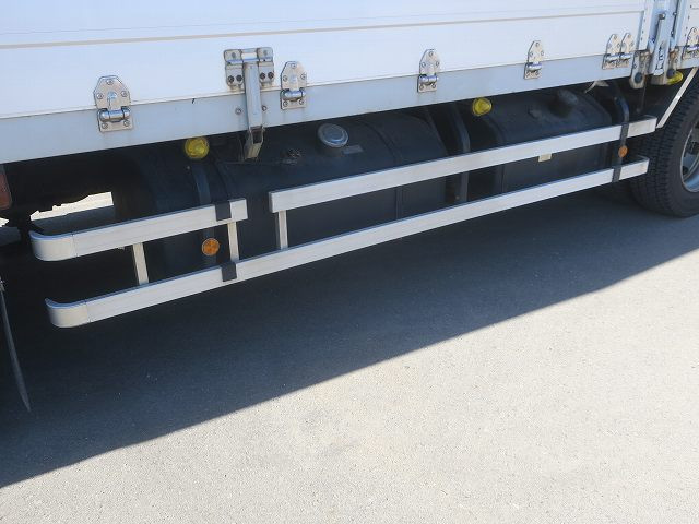 中古トラック いすゞアルミウィング ＃24