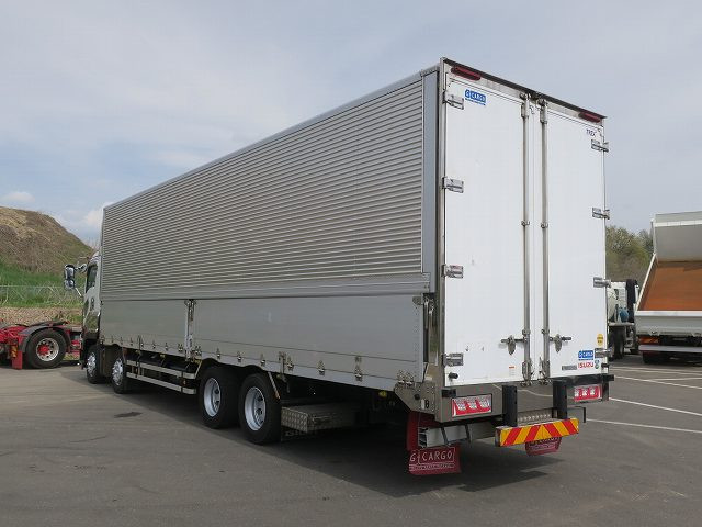 中古トラック いすゞ ギガ アルミウィング