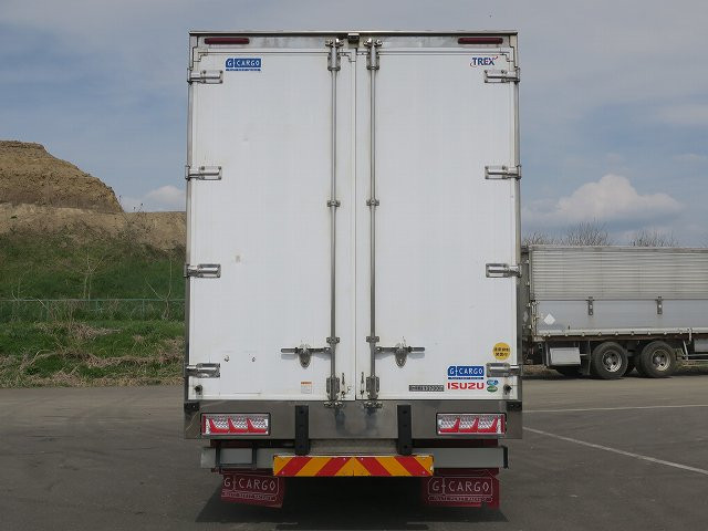 中古トラック いすゞ ギガ アルミウィング