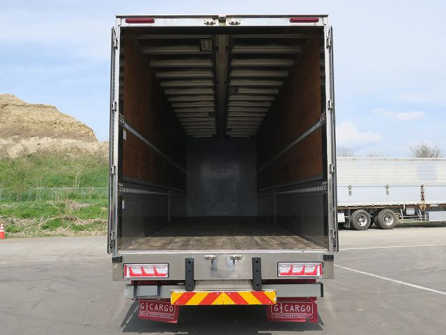 中古トラック いすゞ ギガ アルミウィング