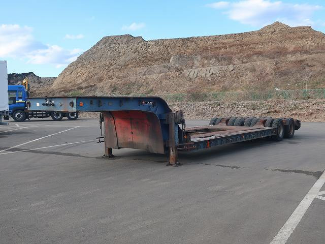 中古トラック 東急重機運搬トレーラー