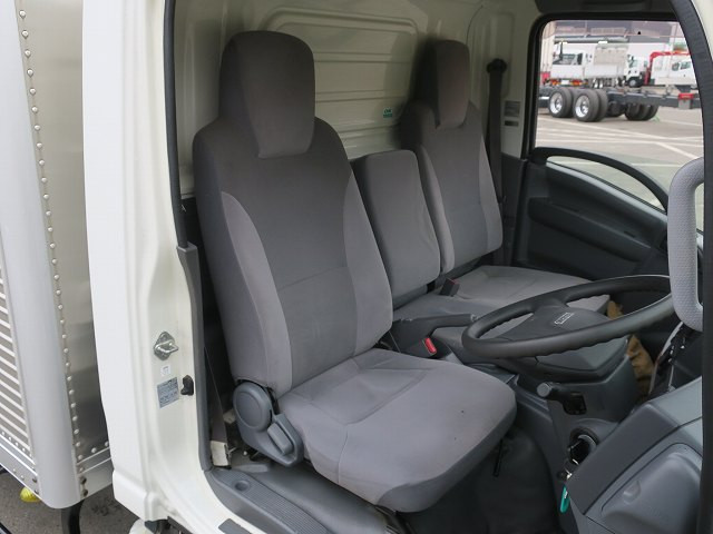 中古トラック いすゞアルミバン ＃12