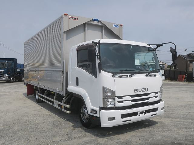 中古トラック　いすゞフォワード 中型アルミウィング