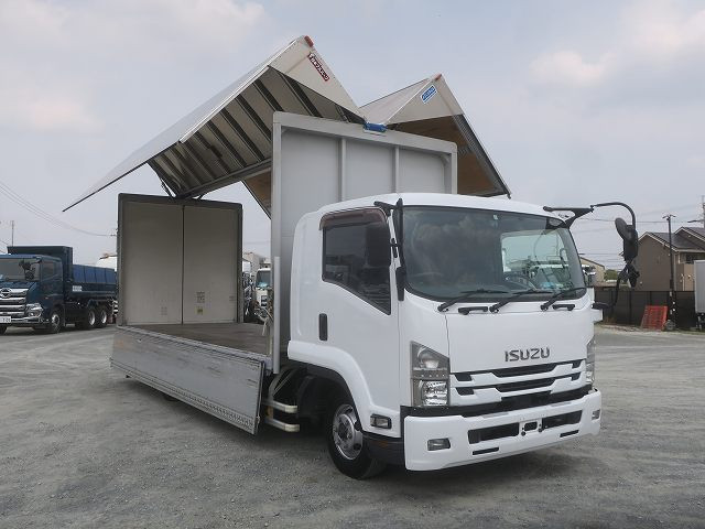 中古トラック　いすゞフォワード 中型アルミウィング