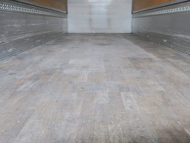 中古トラック いすゞアルミウィング ＃10