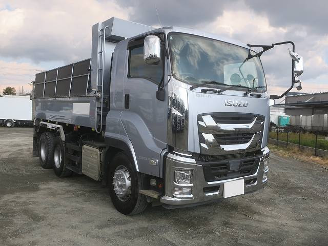 中古トラック いすゞ ギガ 大型ダンプ
