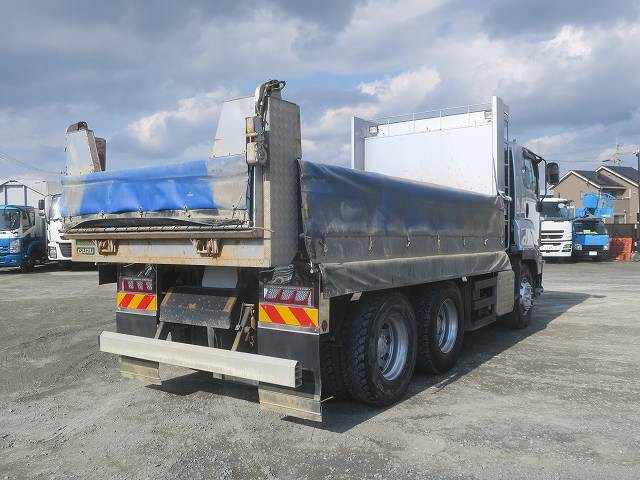 中古トラック いすゞ ギガ 大型ダンプ