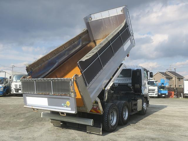 中古トラック いすゞ ギガ 大型ダンプ