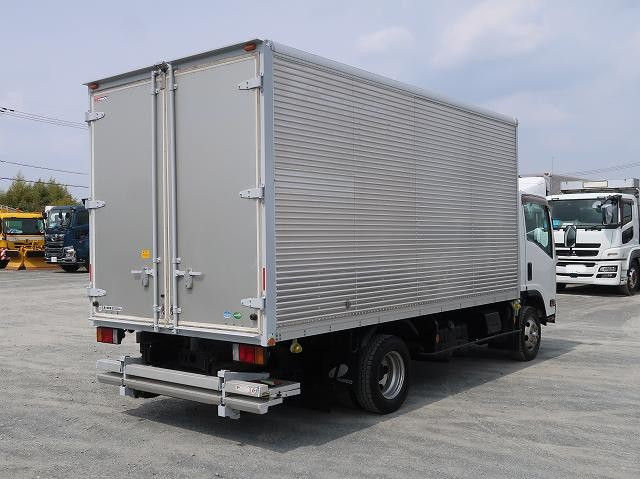 中古トラック いすゞアルミバン ＃3