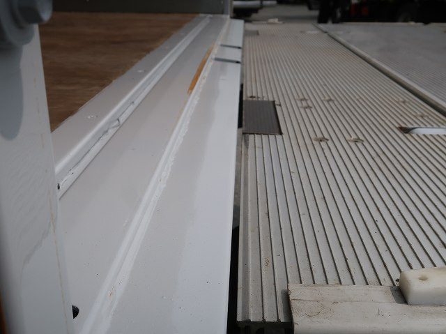 中古トラック いすゞアルミバン ＃9