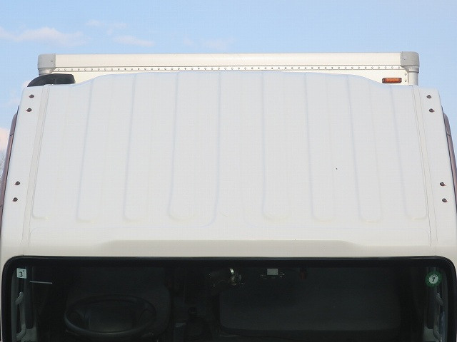 中古トラック いすゞ エルフ 2tアルミバン