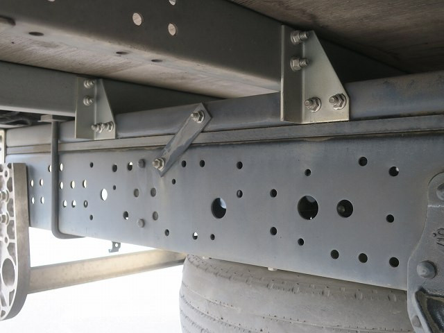 中古トラック いすゞ エルフ 2tアルミバン