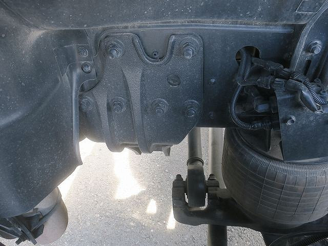 中古トラック 日野 プロフィア 大型冷凍バン