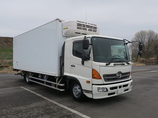 中古トラック 日野 レンジャー 中型冷凍バン