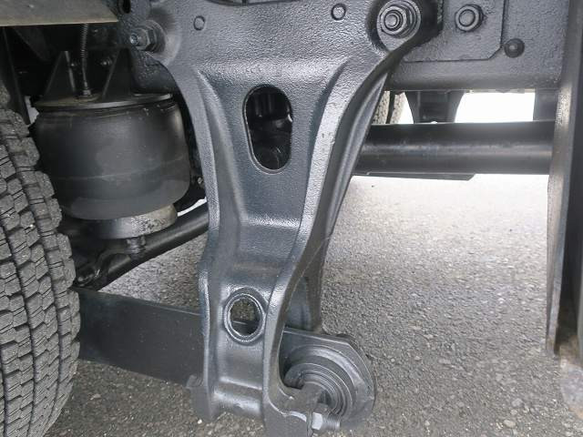 中古トラック 日野 レンジャー 中型冷凍バン