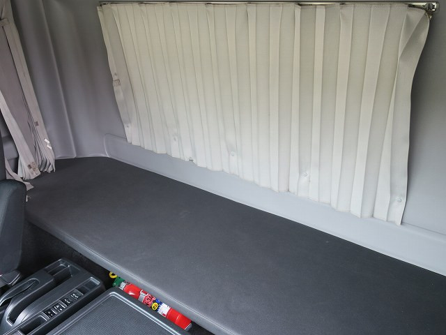 中古トラック 日野冷凍バン ＃23