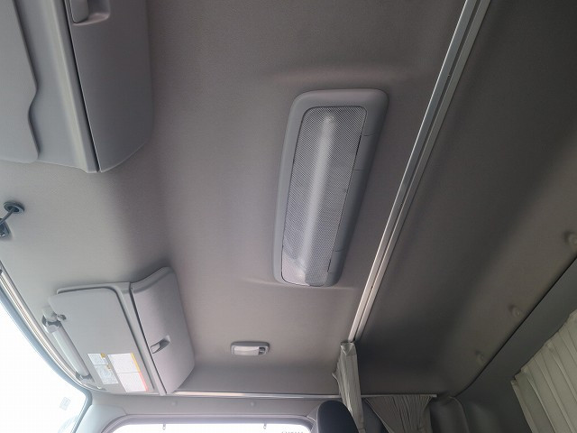 中古トラック 日野 レンジャー 中型冷凍バン