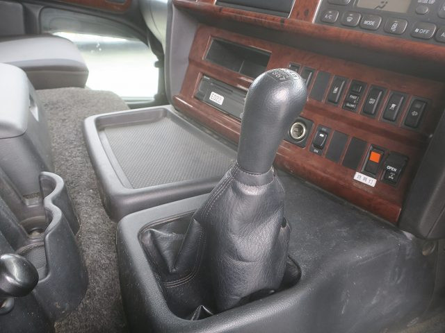 中古トラック　日野 プロフィア 大型ダンプ