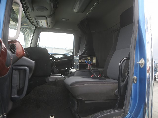 中古トラック　日野 プロフィア 大型ダンプ