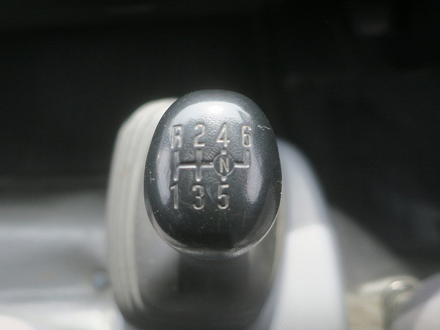 中古トラック いすゞ エルフ 3tアルミバン