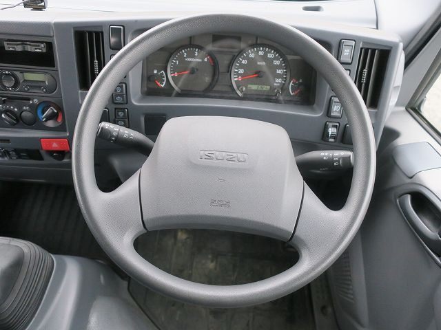 中古トラック いすゞ エルフ 小型平ボディ