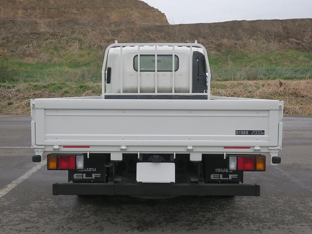中古トラック いすゞ エルフ 小型平ボディ