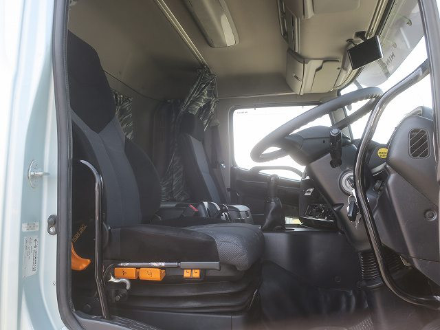 中古トラック 日野コンクリートミキサー車 #13